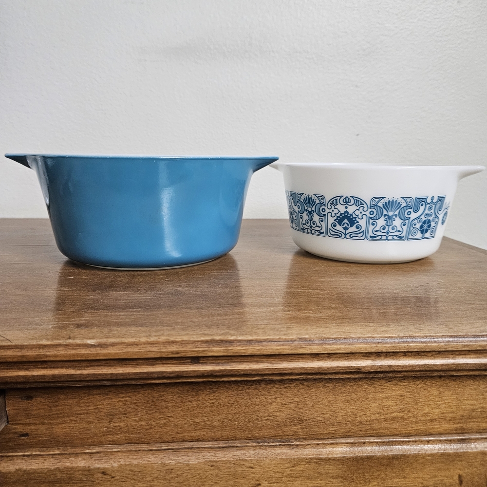 Pyrex Blue and White Mixing Bowl Set - Vintage Pyrex Pattern